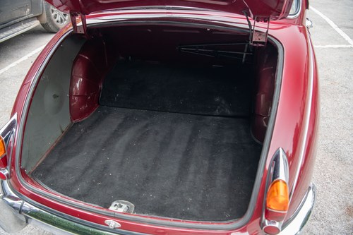 1966 Daimler 2½ Litre V8 For Sale (picture 61 of 175)