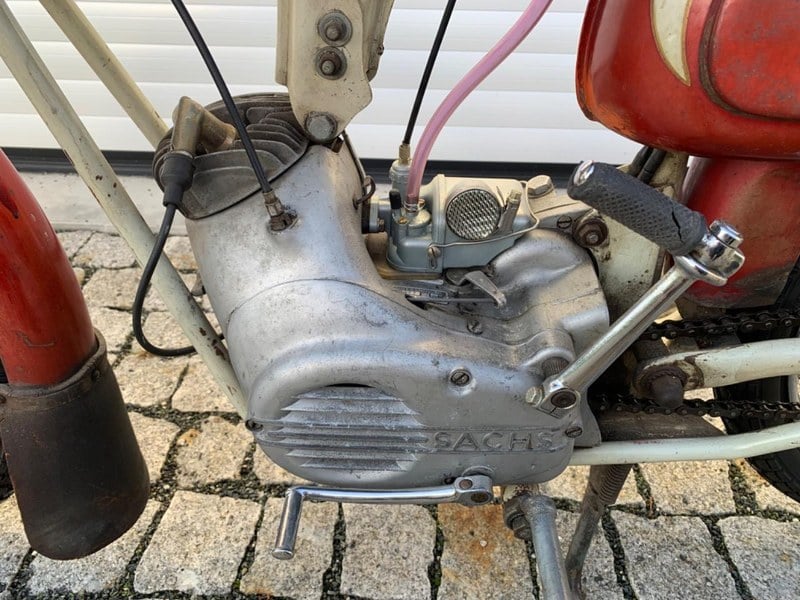 1965 VAP monneret S4V Rouge Manuel, 4 vitesses in Montaigu-Vende, France - A vendre | Car & Classic 1965 VAP monneret S4V Rouge Manuel, 4 vitesses in Montaigu-Vende, France - A vendre | Car & Classic