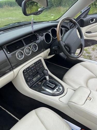 2006 Jaguar X100 XKR 4.2S Convertible For Sale (picture 9 of 31)