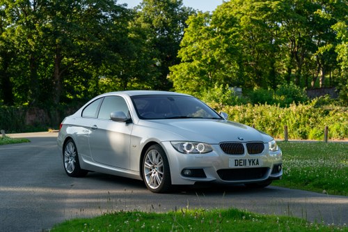 2011 BMW E92 325i M Sport à venda (imagem 1 de 119)