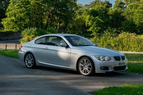 2011 BMW E92 325i M Sport à venda (imagem 4 de 119)
