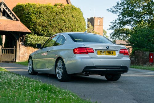 2011 BMW E92 325i M Sport à venda (imagem 9 de 119)