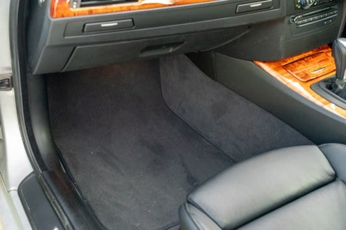 2011 BMW E92 325i M Sport à venda (imagem 30 de 119)