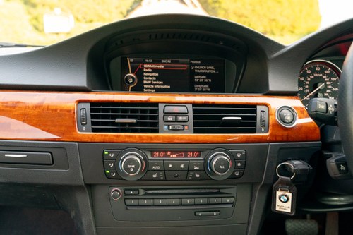 2011 BMW E92 325i M Sport à venda (imagem 37 de 119)