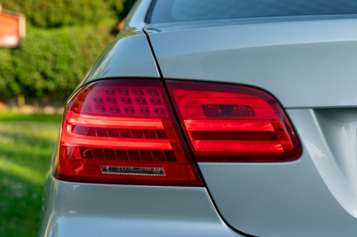 2011 BMW E92 325i M Sport à venda (imagem 76 de 119)