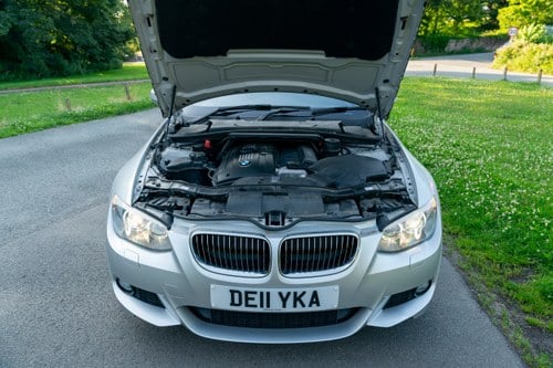 2011 BMW E92 325i M Sport à venda (imagem 87 de 119)