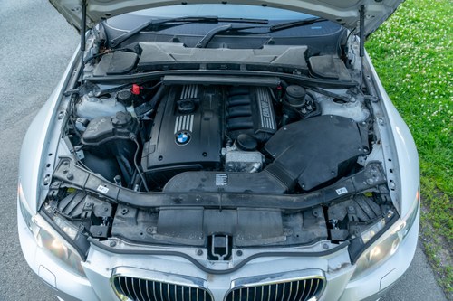 2011 BMW E92 325i M Sport à venda (imagem 89 de 119)