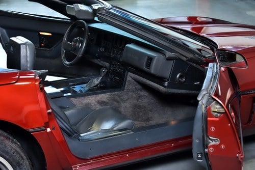 1987 Chevrolet Corvette C4 Convertible 350CI V8 Te koop (foto 39 van 75)