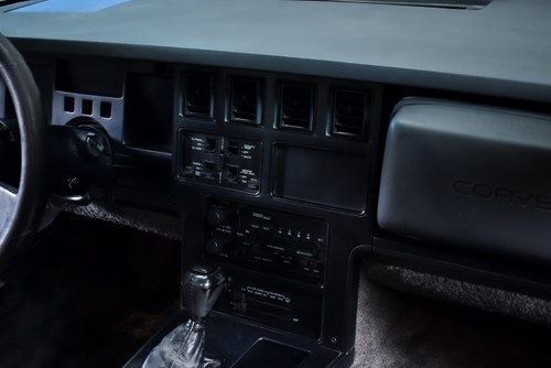 1987 Chevrolet Corvette C4 Convertible 350CI V8 Te koop (foto 44 van 75)