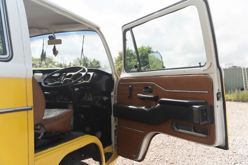 1977 Volkswagen Type 2 zum Verkauf (Bild 40 von 141)