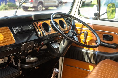 1977 Volkswagen Type 2 zum Verkauf (Bild 58 von 141)