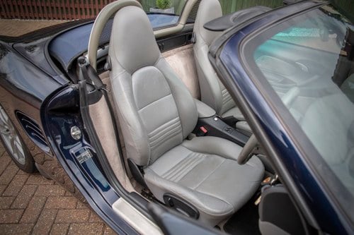 2004 Porsche Boxster 986.2 2.7L Manual For Sale (picture 31 of 169)