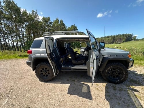 2014 Toyota FJ Cruiser En venta (imagen 32 de 42)