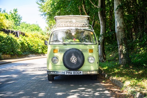 1974 Volkswagen T2 Baywindow Devonshire Camper In vendita (immagine 7 di 147)