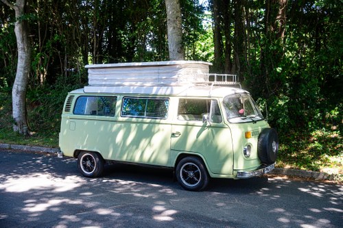 1974 Volkswagen T2 Baywindow Devonshire Camper In vendita (immagine 10 di 147)