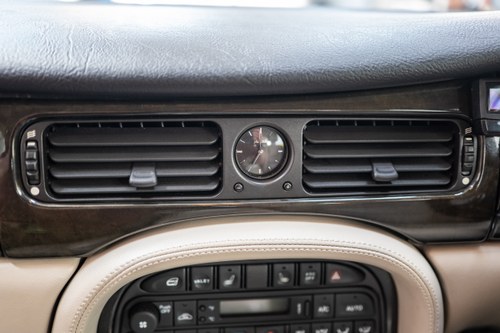 1997 Jaguar XJR V8 Te koop (foto 113 van 251)