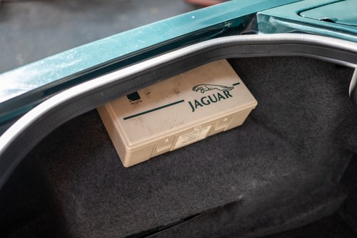 1997 Jaguar XJR V8 Te koop (foto 121 van 251)