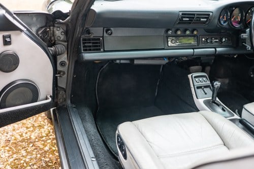 1991 Porsche 911 (964) In vendita (immagine 95 di 302)