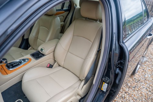 2007 Jaguar XJR Portfolio (X350) zum Verkauf (Bild 25 von 191)