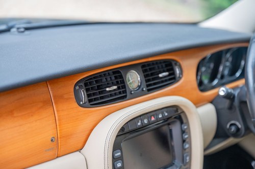 2007 Jaguar XJR Portfolio (X350) zum Verkauf (Bild 33 von 191)