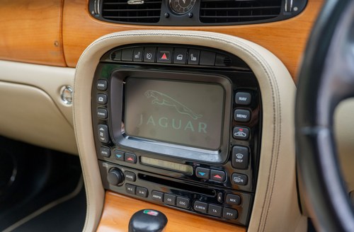 2007 Jaguar XJR Portfolio (X350) zum Verkauf (Bild 78 von 191)