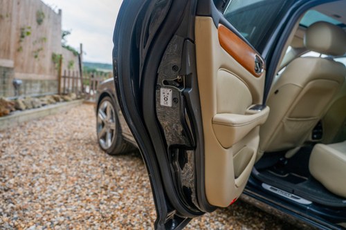 2007 Jaguar XJR Portfolio (X350) zum Verkauf (Bild 149 von 191)