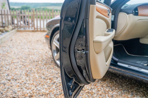 2007 Jaguar XJR Portfolio (X350) zum Verkauf (Bild 152 von 191)