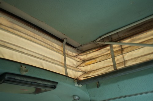 1973 Volkswagen T2 Motor Caravan Te koop (foto 16 van 146)