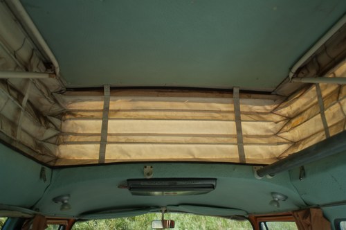 1973 Volkswagen T2 Motor Caravan Te koop (foto 21 van 146)