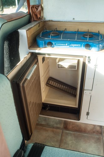 1973 Volkswagen T2 Motor Caravan Te koop (foto 39 van 146)