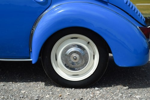 1960 Renault 4CV Te koop (foto 24 van 176)