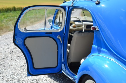 1960 Renault 4CV Te koop (foto 36 van 176)