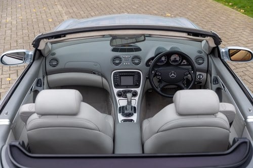 2003 Mercedes-Benz R230 SL55 AMG In vendita (immagine 34 di 254)