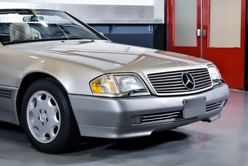 1995 Mercedes-Benz (R129) SL500 Convertible 5,0L V8 In vendita (immagine 75 di 144)