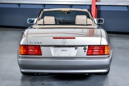 1995 Mercedes-Benz (R129) SL500 Convertible 5,0L V8 In vendita (immagine 14 di 144)