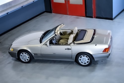 1995 Mercedes-Benz (R129) SL500 Convertible 5,0L V8 In vendita (immagine 24 di 144)