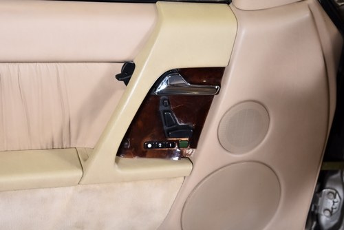 1995 Mercedes-Benz (R129) SL500 Convertible 5,0L V8 In vendita (immagine 35 di 144)