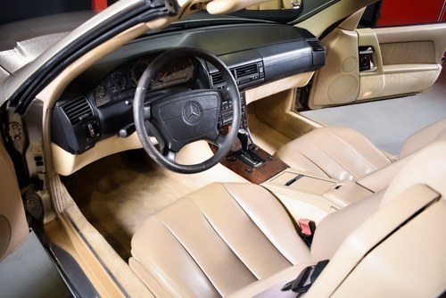 1995 Mercedes-Benz (R129) SL500 Convertible 5,0L V8 In vendita (immagine 41 di 144)