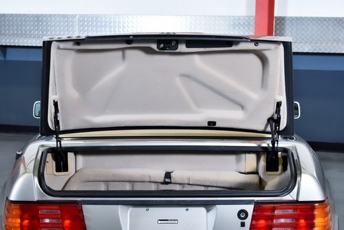 1995 Mercedes-Benz (R129) SL500 Convertible 5,0L V8 In vendita (immagine 63 di 144)