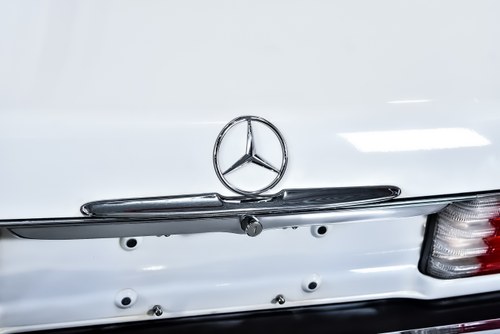 1986 Mercedes-Benz R107 560SL Convertible 5,6L V8 For Sale (picture 82 of 120)