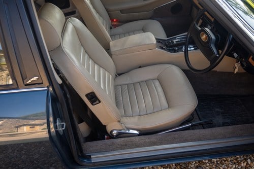 1986 Jaguar XJ-SC V12 Cabriolet In vendita (immagine 12 di 295)