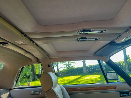 1986 Jaguar XJ-SC V12 Cabriolet In vendita (immagine 58 di 295)