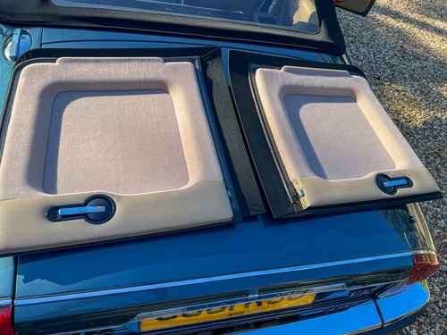 1986 Jaguar XJ-SC V12 Cabriolet In vendita (immagine 111 di 295)