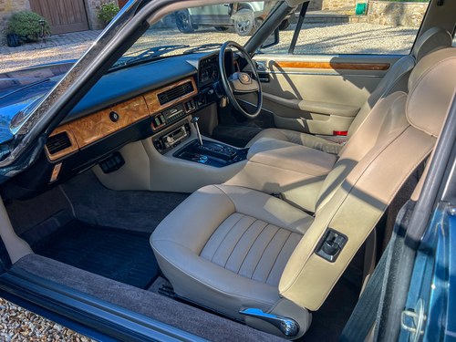 1986 Jaguar XJ-SC V12 Cabriolet In vendita (immagine 117 di 295)