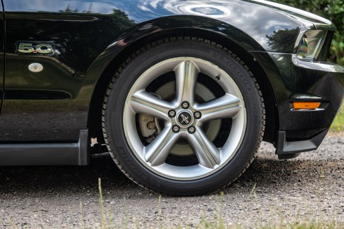 2012 Ford Mustang GT zum Verkauf (Bild 39 von 218)