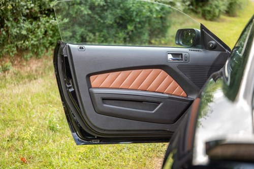 2012 Ford Mustang GT zum Verkauf (Bild 48 von 218)