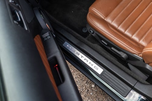 2012 Ford Mustang GT zum Verkauf (Bild 75 von 218)