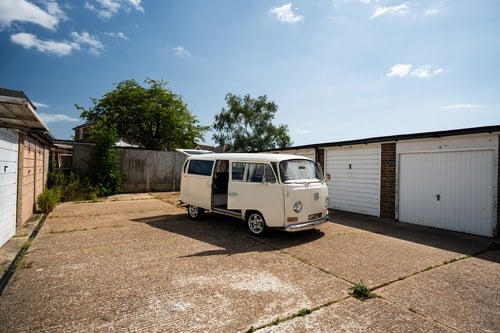 1969 Volkswagen Type 2 Bay Window Camper Conversion Te koop (foto 31 van 123)