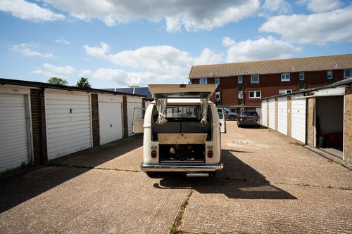 1969 Volkswagen Type 2 Bay Window Camper Conversion Te koop (foto 33 van 123)
