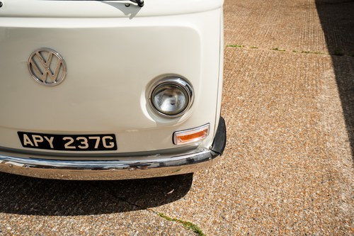 1969 Volkswagen Type 2 Bay Window Camper Conversion Te koop (foto 84 van 123)